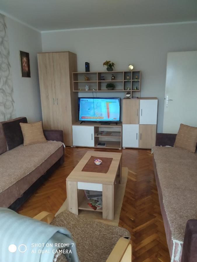Apartman Ivan Vrdnik Exterior foto