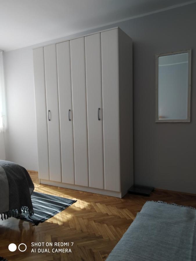 Apartman Ivan Vrdnik Exterior foto